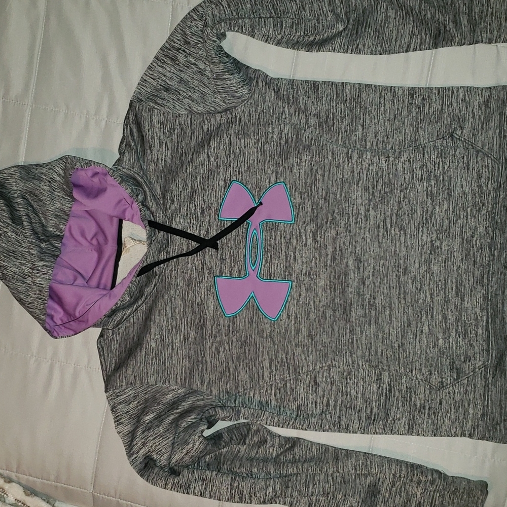 Under Armour hoodie, Medium